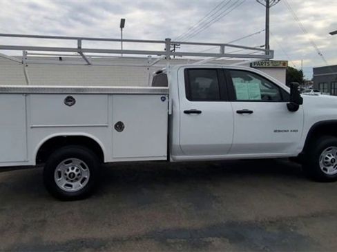 Used 2024 Chevrolet Silverado 2500 W/T w/ WT Convenience Package image 9
