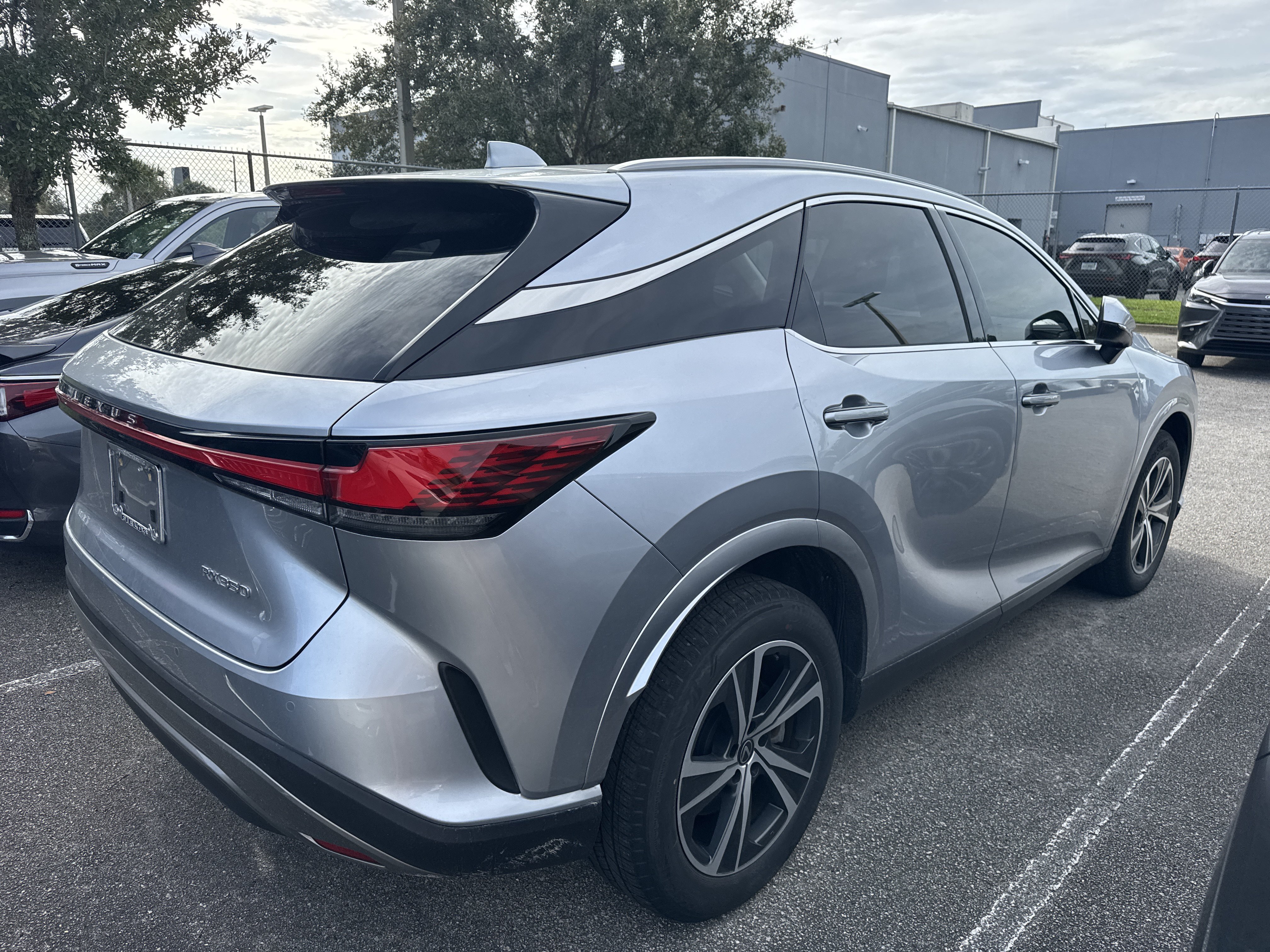Used 2024 Lexus RX 350 Premium w/ Accessory Package (Z1) FWD image 2