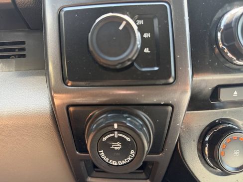 Used 2016 Ford F150 XLT w/ Equipment Group 301A Mid AWD/4WD image 18