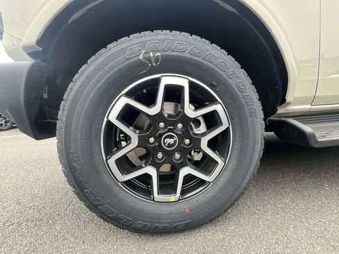 New 2026 Ford Bronco Outer Banks AWD/4WD image 20