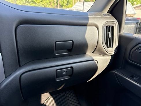 Used 2022 Chevrolet Silverado 2500 Custom w/ Snow Plow Prep/Camper Package AWD/4WD image 56