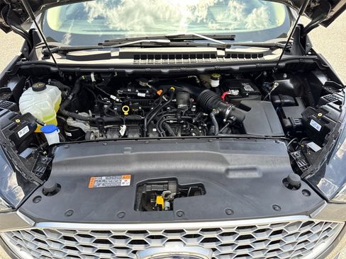 Used 2024 Ford Edge SE image 31