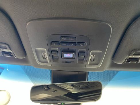 Used 2022 Toyota Avalon Touring image 19