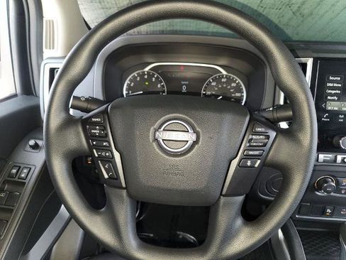 Certified 2025 Nissan Frontier SV RWD image 22