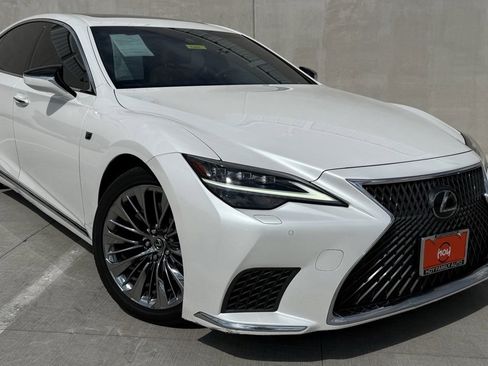 Used 2022 Lexus LS 500 image 1