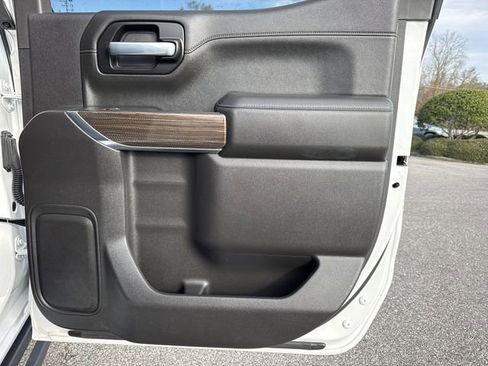 Used 2021 Chevrolet Silverado 1500 LT Trail Boss w/ Convenience Package II image 26