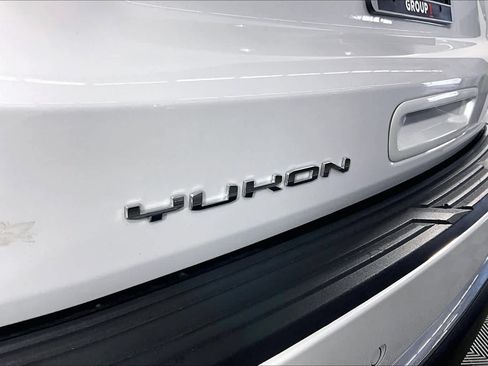 Used 2025 GMC Yukon XL Denali w/ LPO, Floor Liner Package AWD/4WD image 30