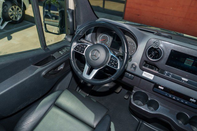 Used 2020 Mercedes-Benz Sprinter 2500 image 18