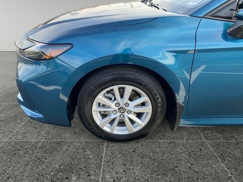 Used 2025 Toyota Camry LE w/ Convenience Package FWD image 14