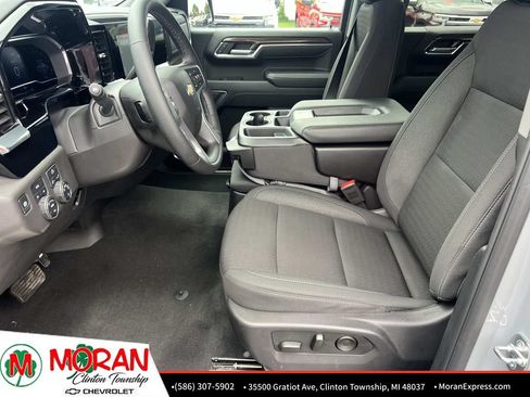 Certified 2024 Chevrolet Silverado 1500 LT AWD/4WD image 18