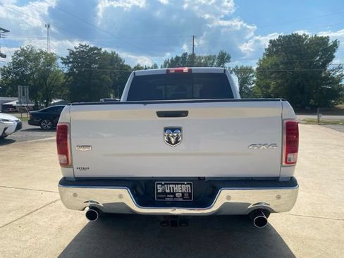 Used 2017 RAM 1500 Laramie w/ Convenience Group AWD/4WD image 6