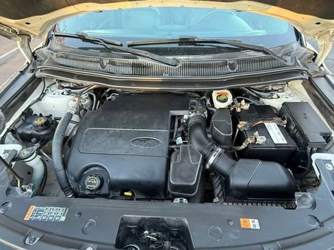 Used 2017 Ford Explorer XLT w/ Equipment Group 202A image 32