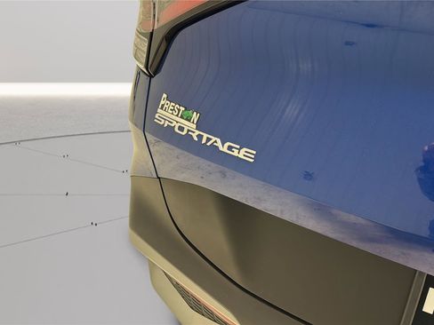 Used 2023 Kia Sportage EX image 28