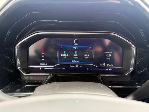 Used 2024 Chevrolet Silverado 1500 LT image 10