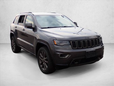 Used 2016 Jeep Grand Cherokee Limited 75th Anniversary AWD/4WD image 9