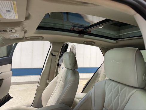 Certified 2022 Buick Envision Avenir w/ Technology Package II image 16