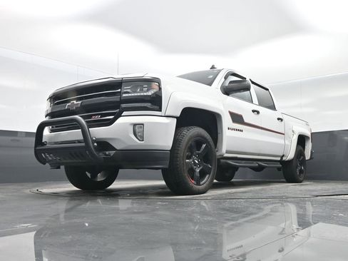 Used 2017 Chevrolet Silverado 1500 LTZ Z71 w/ Redline Edition image 25