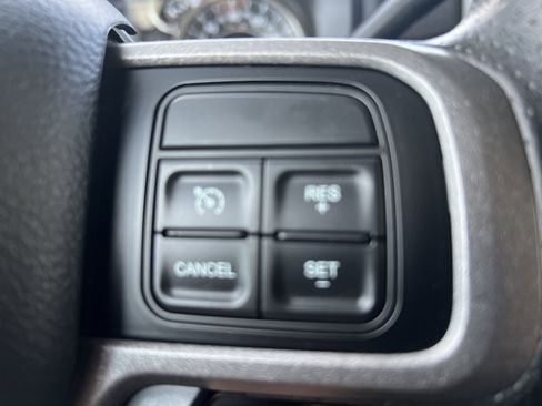 Used 2020 RAM 3500 Tradesman w/ Chrome Appearance Group image 22