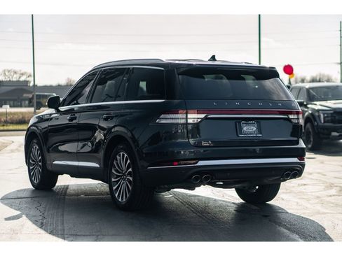 Used 2022 Lincoln Aviator Reserve w/ Elements Package Plus image 3