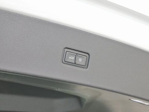 New 2026 Audi Q8 Premium Plus image 15