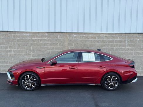 Used 2025 Hyundai Sonata SEL FWD image 39