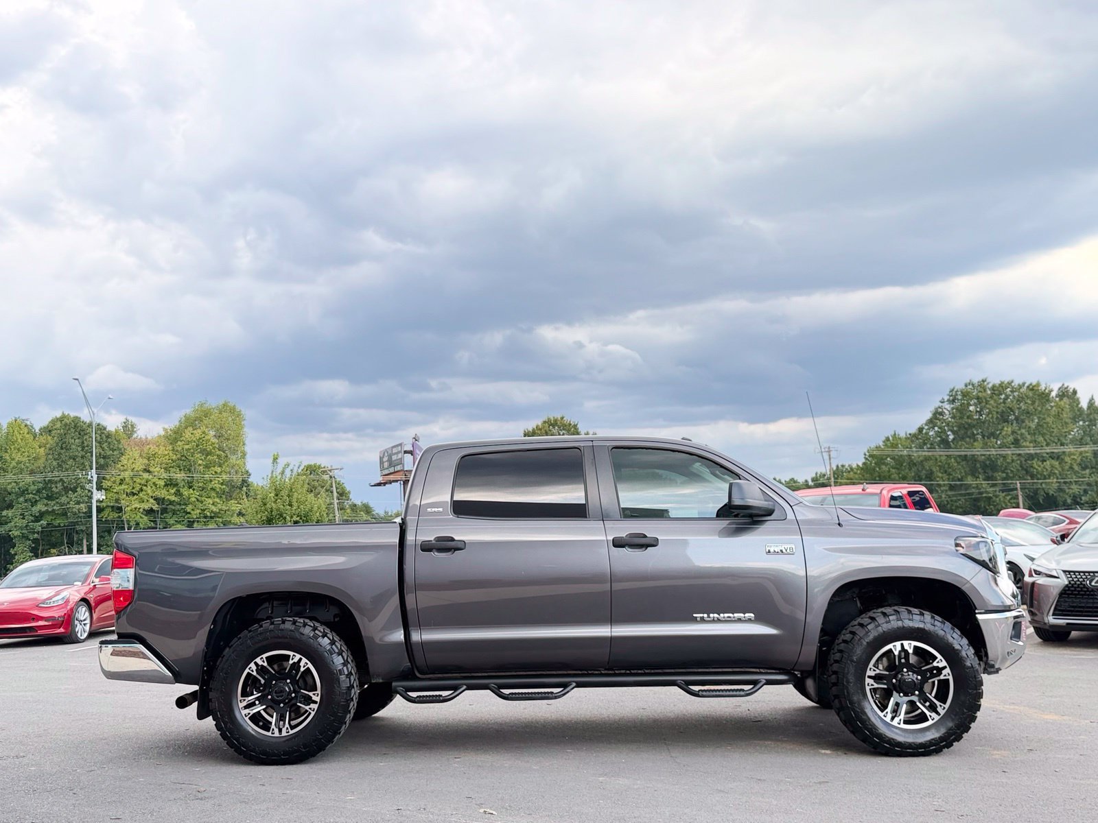 Used 2015 Toyota Tundra SR5 w/ SR5 Upgrade Package RWD image 9