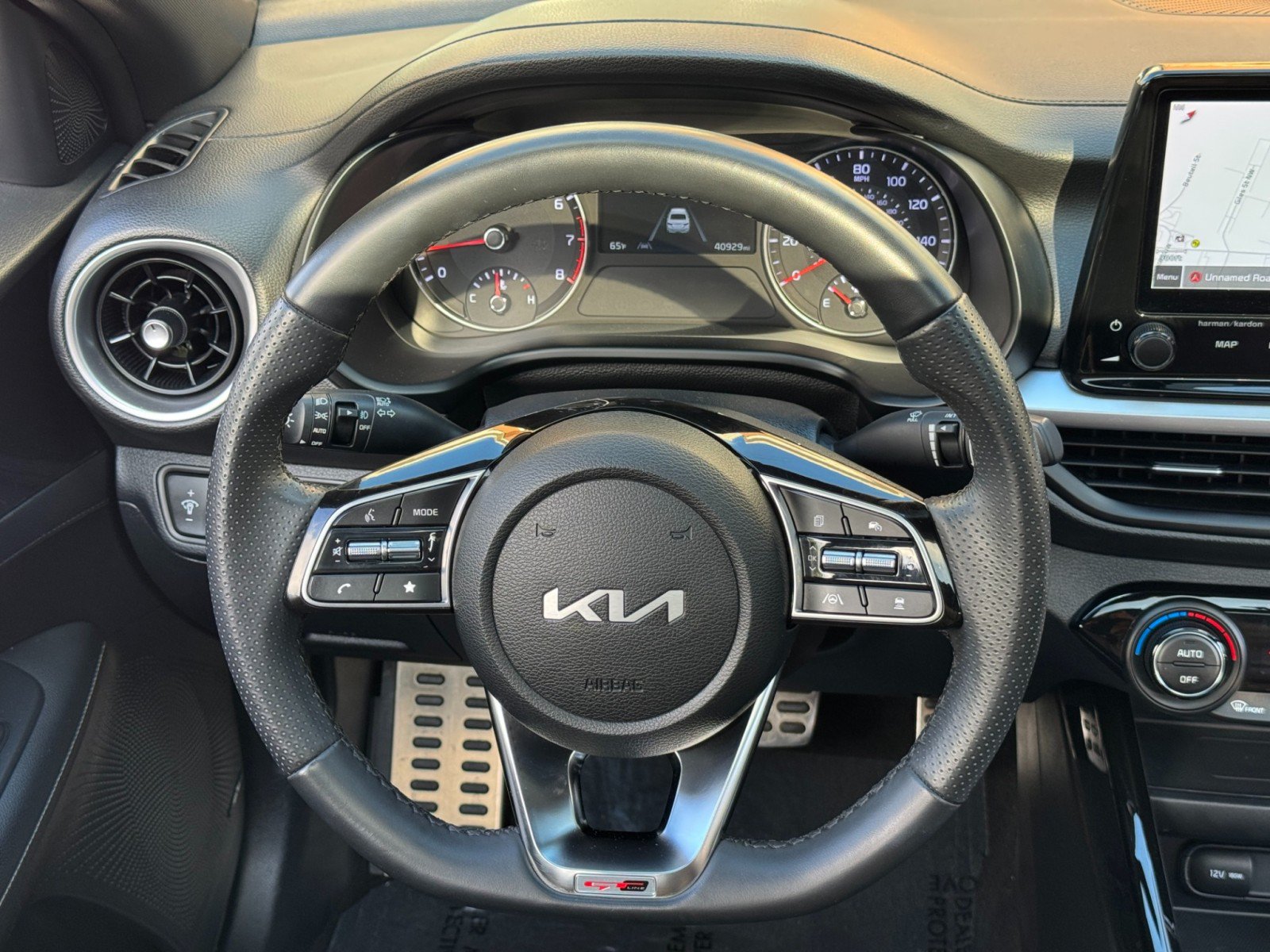 Used 2022 Kia Forte GT-Line w/ GT-Line Premium Package FWD image 19