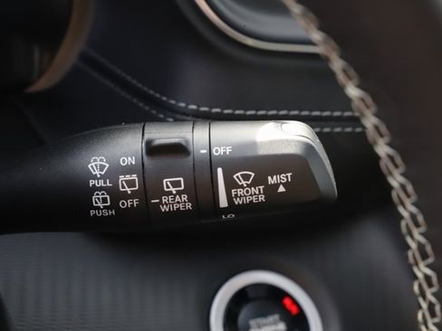 New 2025 Jeep Grand Cherokee Altitude image 33