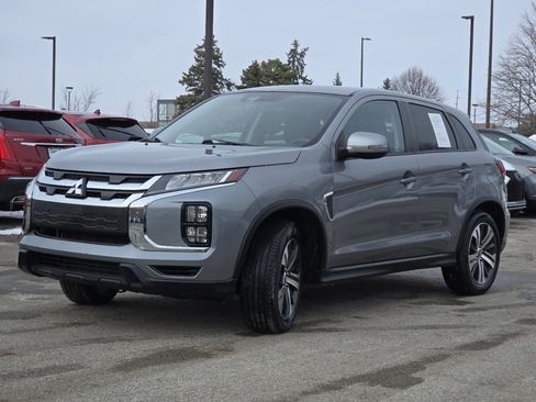Used 2021 Mitsubishi Outlander Sport SE image 13