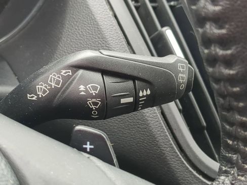 Used 2017 Ford Escape Titanium image 29