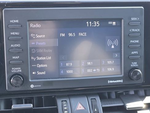 Used 2021 Toyota RAV4 XLE Premium image 15