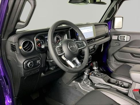 New 2026 Jeep Wrangler Unlimited Sahara AWD/4WD image 7