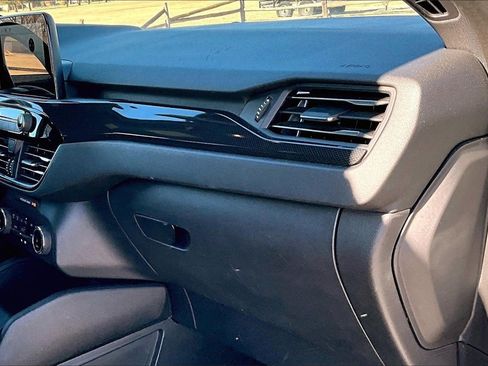 Used 2023 Ford Escape ST-Line image 14