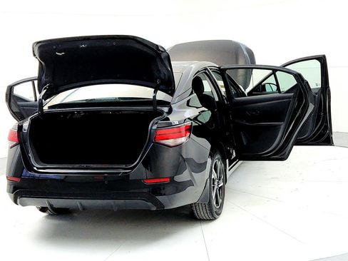 Used 2024 Nissan Sentra SV image 11