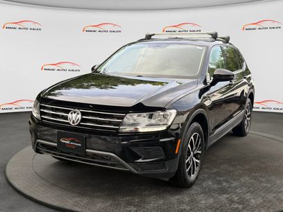 Used 2021 Volkswagen Tiguan SE w/ Panoramic Sunroof Package