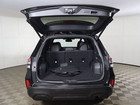 Used 2025 Subaru Forester Premium AWD/4WD image 14