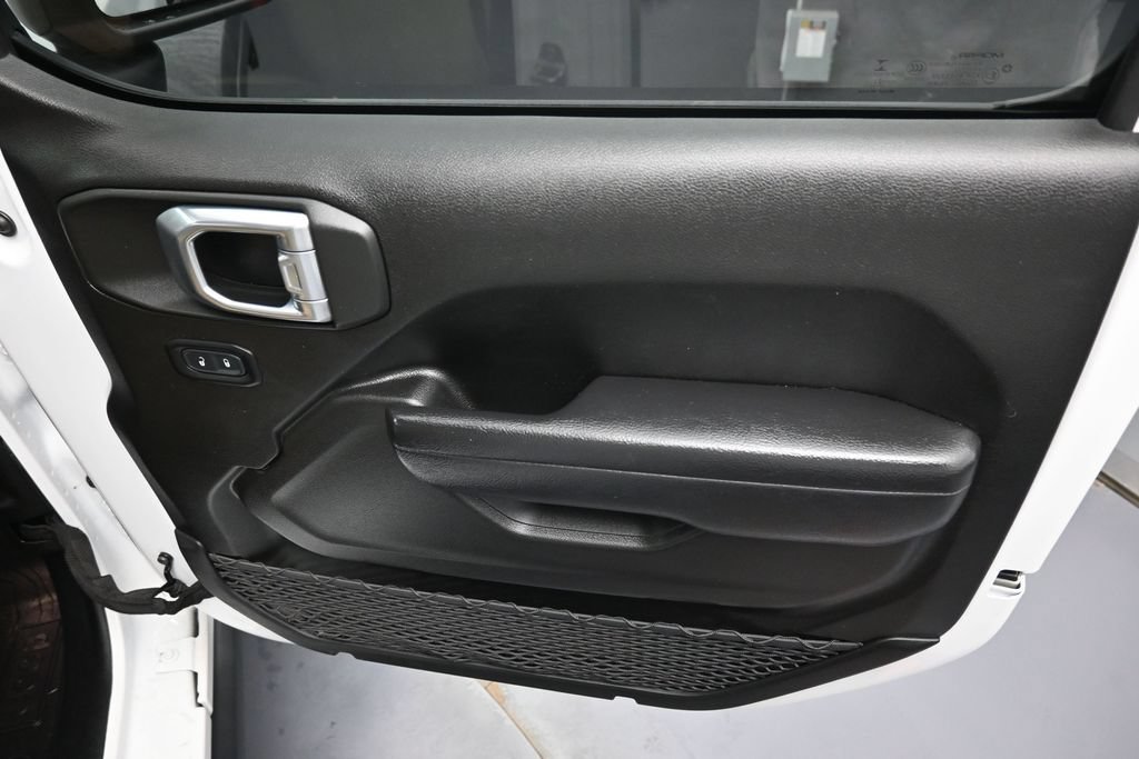 Used 2022 Jeep Wrangler Unlimited Sport AWD/4WD image 32