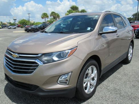 Used 2019 Chevrolet Equinox Premier FWD image 3