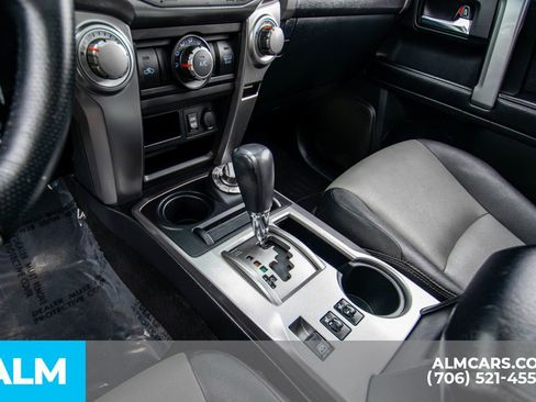 Used 2016 Toyota 4Runner SR5 Premium image 18