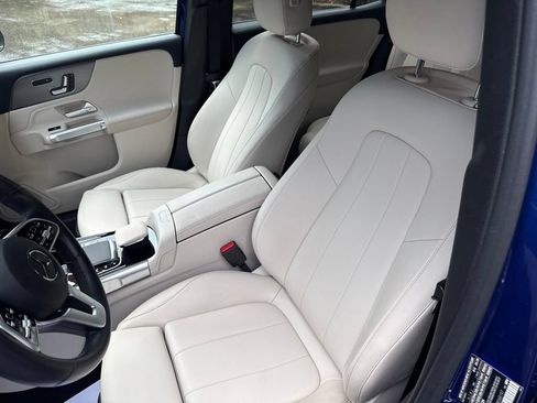 Used 2021 Mercedes-Benz GLB 250 image 10