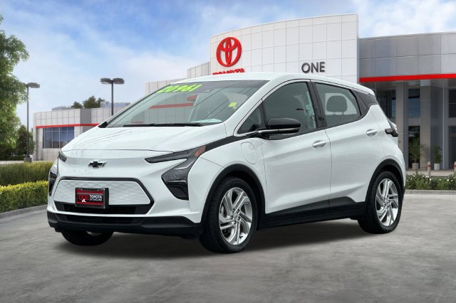 Used 2023 Chevrolet Bolt LT w/ Driver Confidence Package FWD image 9