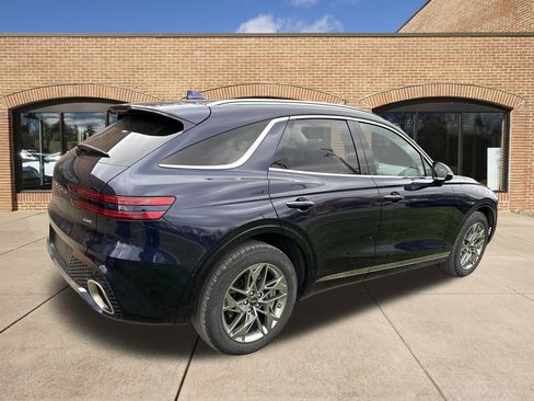 Used 2025 Genesis GV70 2.5T image 3