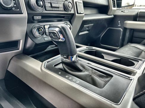 Used 2018 Ford F150 Lariat w/ Equipment Group 502A Luxury image 19