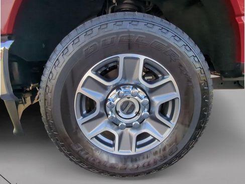 Used 2024 Ford F250 Lariat w/ FX4 Off-Road Package AWD/4WD image 10