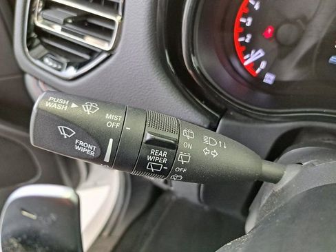 Used 2024 Dodge Durango GT image 11