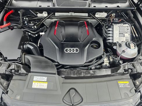 Used 2023 Audi SQ5 Premium Plus w/ Premium Plus Package AWD/4WD image 9