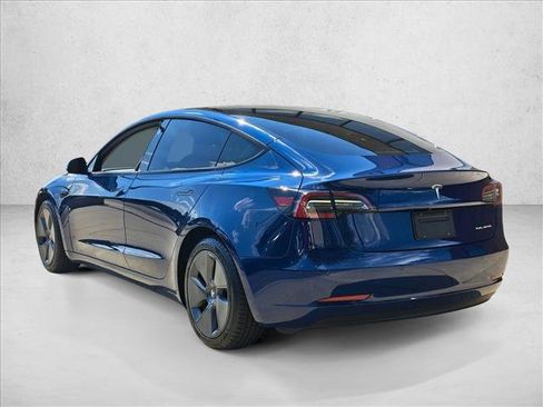 Used 2022 Tesla Model 3 Long Range AWD/4WD image 9