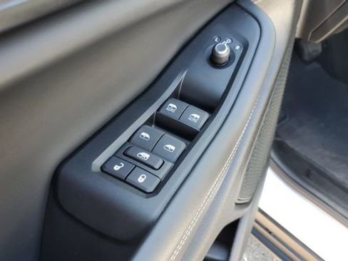 Certified 2024 Jeep Grand Cherokee Altitude image 6