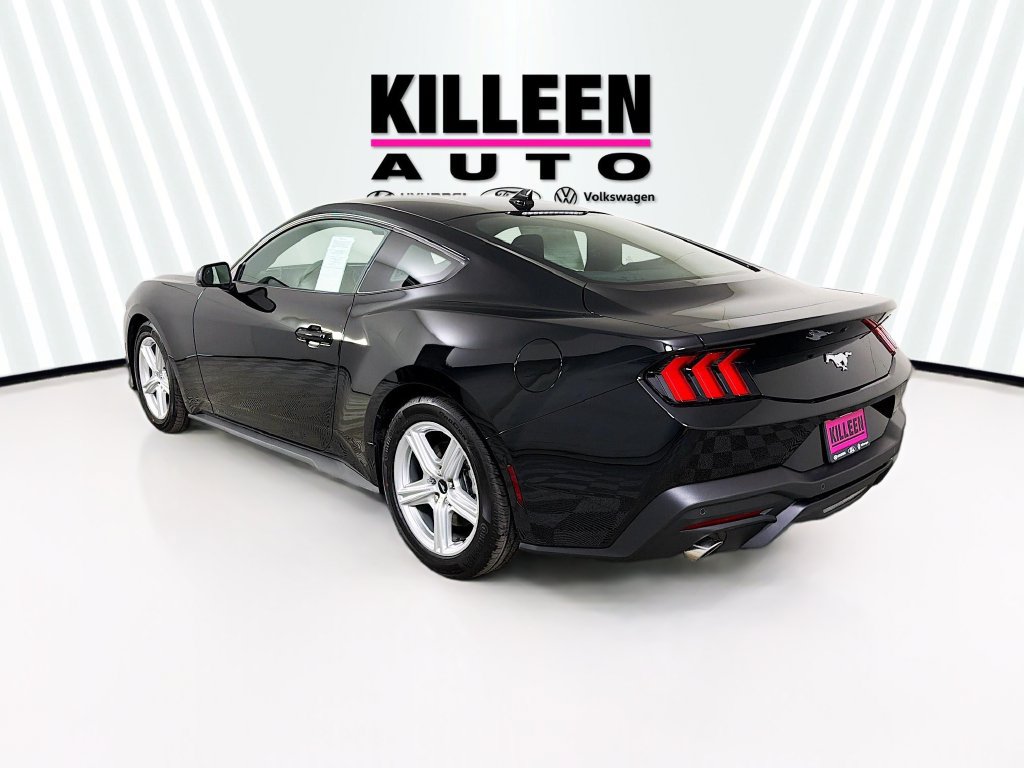 Certified 2026 Ford Mustang Coupe RWD image 5