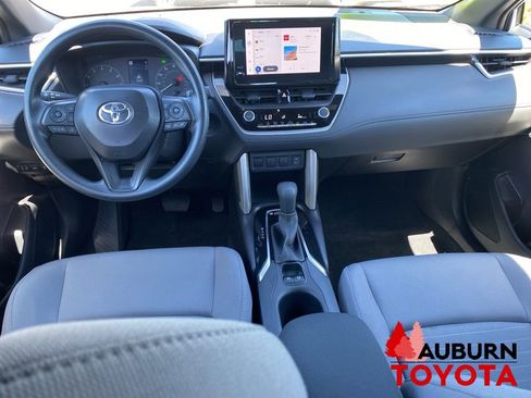 Used 2025 Toyota Corolla Cross AWD Hybrid image 23